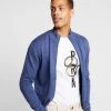 Esprit Strickjacke - Dark Blue | Herren -Esprit Verkäufe 2024 0433222698064cda8f0a1eaccc728b27
