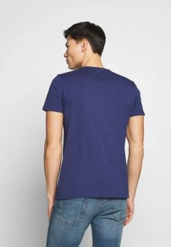 Esprit Herren LOGO - T-Shirt Print - Dark Blue 9 Esprit Herren LOGO - T-Shirt Print - Dark Blue -Esprit Verkäufe 2024 04e27018c19e445894cc012dbdda88b2