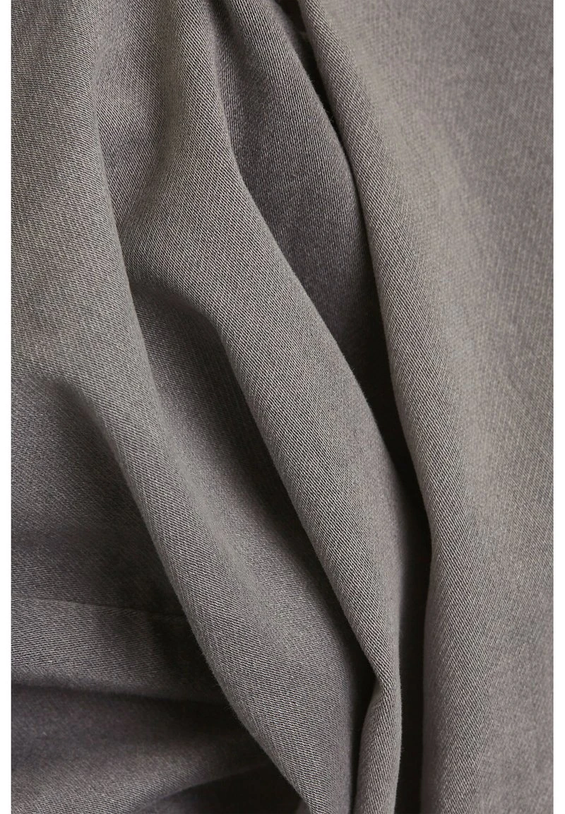 Esprit Jeans Shorts - Grey Medium Washed | Damen 12 Esprit Jeans Shorts - Grey Medium Washed | Damen – Bild 10