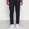 Esprit Herren Chino - Navy -Esprit Verkäufe 2024 0f21e87688134b53ab78a5a5f4bd271c