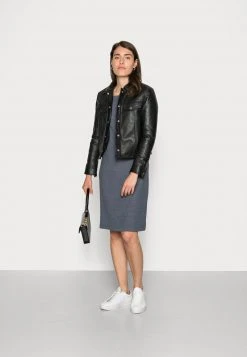 Esprit Damen PUNTO DRESS - Jerseykleid - Navy 8 Esprit Damen PUNTO DRESS - Jerseykleid - Navy -Esprit Verkäufe 2024 11a953e7ac2a4fa287055ae5ec443550