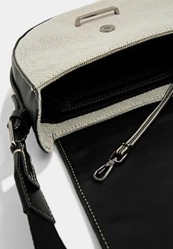 Esprit Damen Umhängetasche - Black -Esprit Verkäufe 2024 166e353c0ce74fca890bafa09d6ea3eb