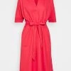 Esprit Damen DRESSES - Freizeitkleid - Red 2 Esprit Damen DRESSES - Freizeitkleid - Red -Esprit Verkäufe 2024 33be28e5ba194b77a74a47242edff1cc