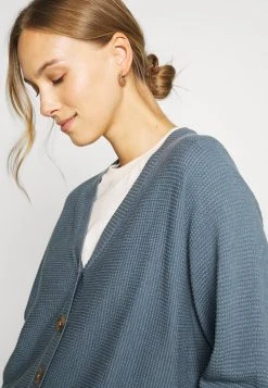 Esprit CORE CARDIGAN - Strickjacke - Grey Blue | Damen 11 Esprit CORE CARDIGAN - Strickjacke - Grey Blue | Damen -Esprit Verkäufe 2024 39e1e626ff4046cfa98cc0580ecd490c