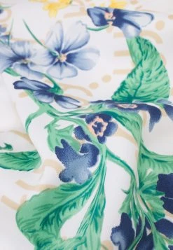 Esprit Damen SATFLOWSQUA - Tuch - Off-white -Esprit Verkäufe 2024 53b3346b6d9c46a3a114f74ab41783fc