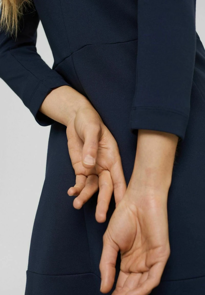 Esprit Damen PUNTI DRESS - Jerseykleid - Navy 7 Esprit Damen PUNTI DRESS - Jerseykleid - Navy – Bild 5