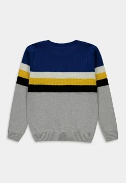 Esprit Kinder Strickpullover - Light Grey 6 Esprit Kinder Strickpullover - Light Grey -Esprit Verkäufe 2024 5e7fcf1f0c8c4ad5889c4ebf45045c02