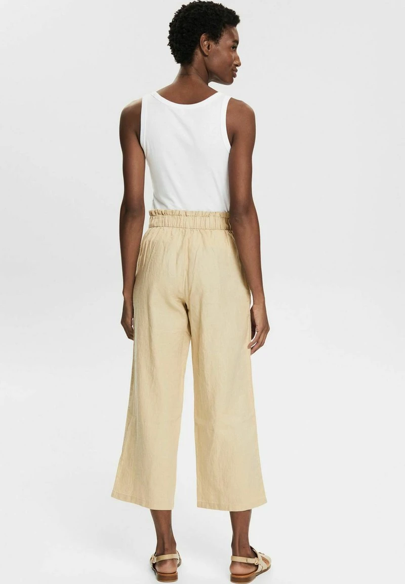 Esprit Damen MIT VERKÜRZTEM BEIN - Stoffhose - Sand 5 Esprit Damen MIT VERKÜRZTEM BEIN - Stoffhose - Sand – Bild 3