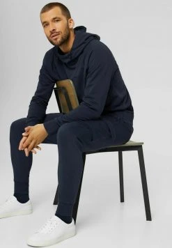 Esprit Herren Jogginghose - Navy 18 Esprit Herren Jogginghose - Navy -Esprit Verkäufe 2024 9b3d4a021bcc434c9acbe591538acc53