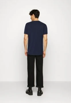 Esprit Herren T-Shirt Print - Navy -Esprit Verkäufe 2024 b498cc6107da49baba9a819a4eee8de3