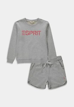 Esprit Kinder SETS - Trainingsanzug - Pastel Grey 8 Esprit Kinder SETS - Trainingsanzug - Pastel Grey -Esprit Verkäufe 2024 cc7883fdb9514b51b5737db2377e445a