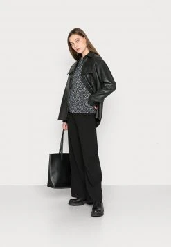 Esprit Damen Langarmshirt - Black 8 Esprit Damen Langarmshirt - Black -Esprit Verkäufe 2024 cfe22aef77ec4fa78c85b4f882843cd3