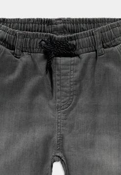 Esprit Jeans Tapered Fit - Grey Medium Washed | Kinder -Esprit Verkäufe 2024 d1c0b03c0d2c49edbce7322cc06df583