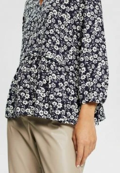 Esprit MIT RÜSCHENKANTE - Bluse - Navy | Damen 11 Esprit MIT RÜSCHENKANTE - Bluse - Navy | Damen -Esprit Verkäufe 2024 e273a652af654c4db266e607ed03db0c
