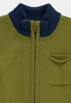 Esprit Kinder Strickjacke - Leaf Green -Esprit Verkäufe 2024 ed0988d5e75e44dd8b7b0b2e4c6e7e37