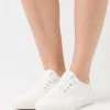 Esprit ELASTIC - Sneaker Low - Offwhite | Damen