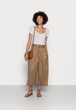 Esprit Damen TSHIRT DANCER - T-Shirt Print - Light Khaki 8 Esprit Damen TSHIRT DANCER - T-Shirt Print - Light Khaki -Esprit Verkäufe 2024 f800e2e6956c491ca50a3545cc965a0b